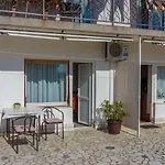 Hundefreundliches Studio-apartment Nur 250 Meter Zum Mit Meerblick